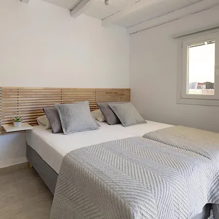 Alpha Rooftop, Cozy With Town View Daire Ermoupoli