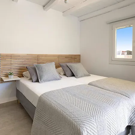 Apartamento Alpha Rooftop, Cozy With Town View *